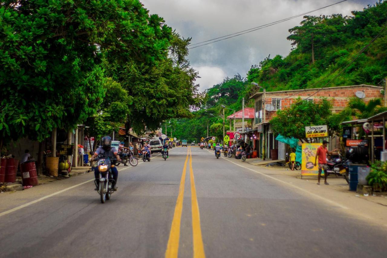 Puerto Caribe Hostal Guachaca Екстер'єр фото